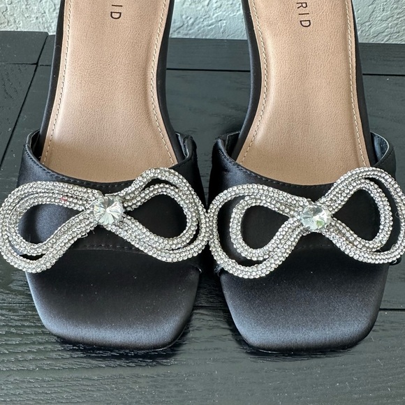 New with tags TORRID Rhinestone Bow Mule (WW) Size:7.5 👡 - Picture 10 of 15